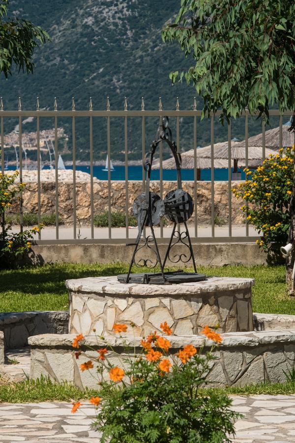 Akroyiali Resort Vasiliki  Bagian luar foto